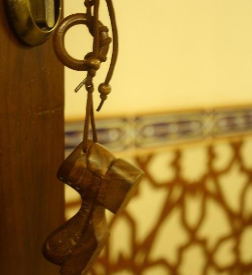 فندق Platan