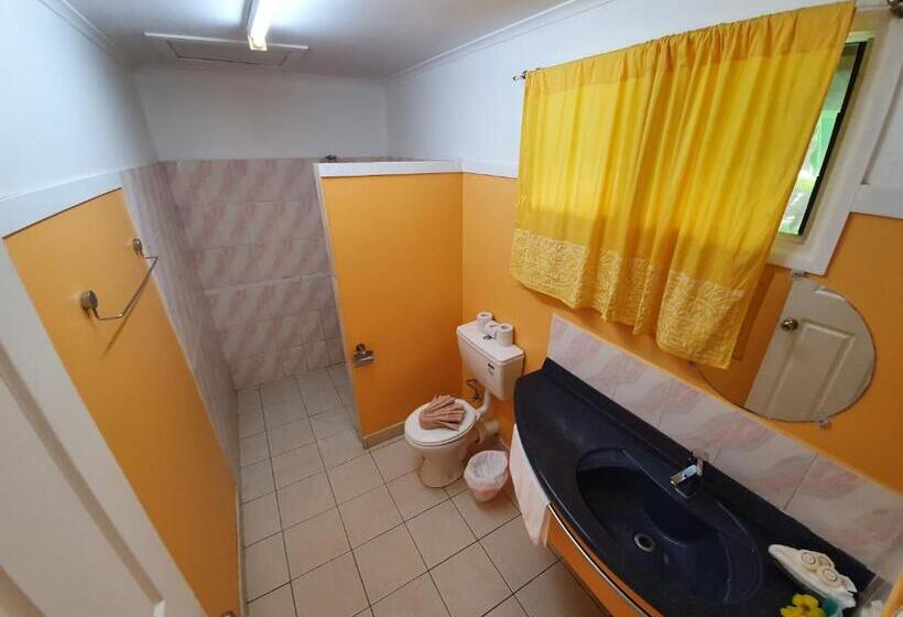 Le Uaina Beach Resort