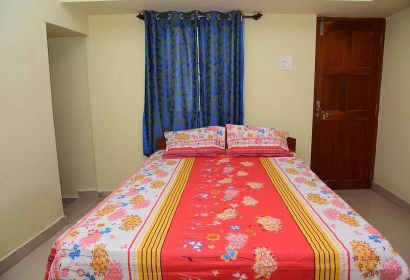 ペンション Nirvaah Room Siolim  Kitchenete