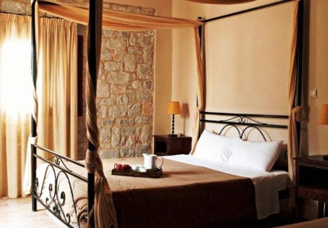 پانسیون Vlyhada Guesthouse