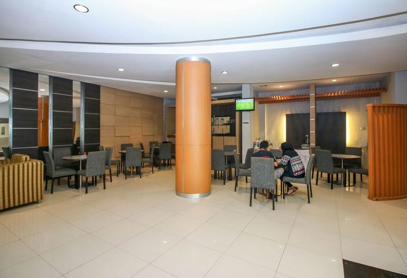 فندق Airy Kendari Barat Diponegoro 75