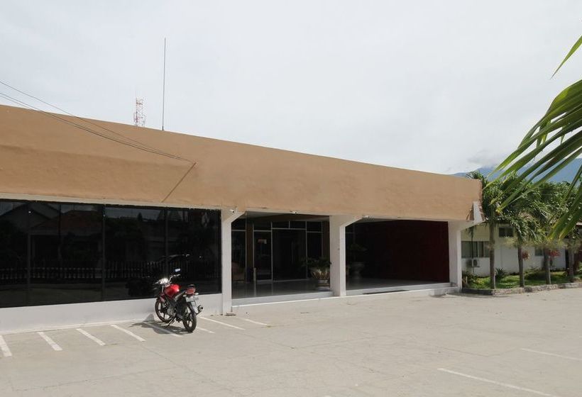 ホテル Airy S Parman 28 Palu