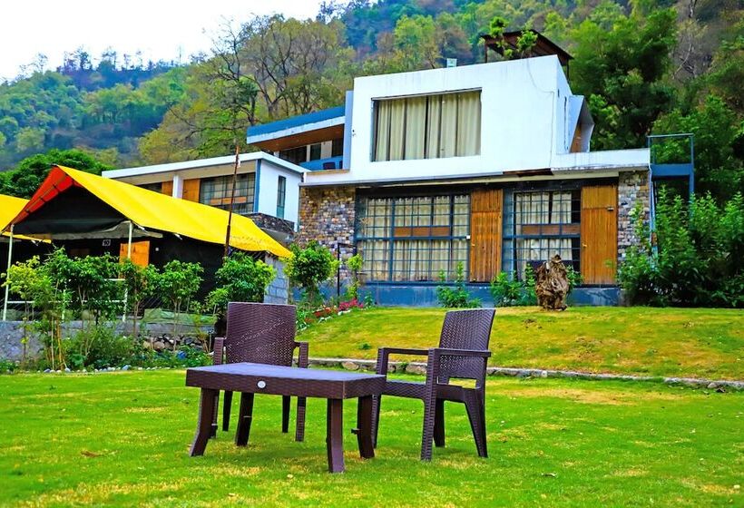 בית מלון כפרי Nishantam Sanctuary Rishikesh