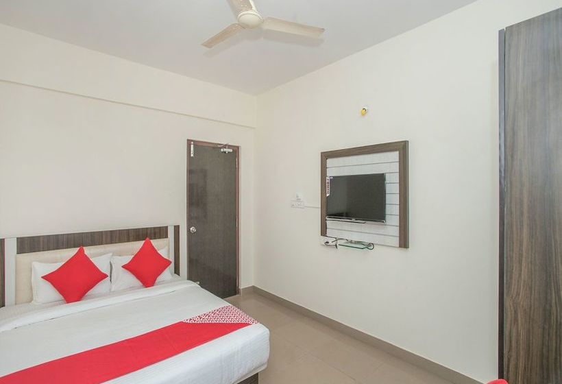 酒店 Oyo 13745 Cmn Stay