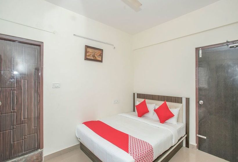 酒店 Oyo 13745 Cmn Stay