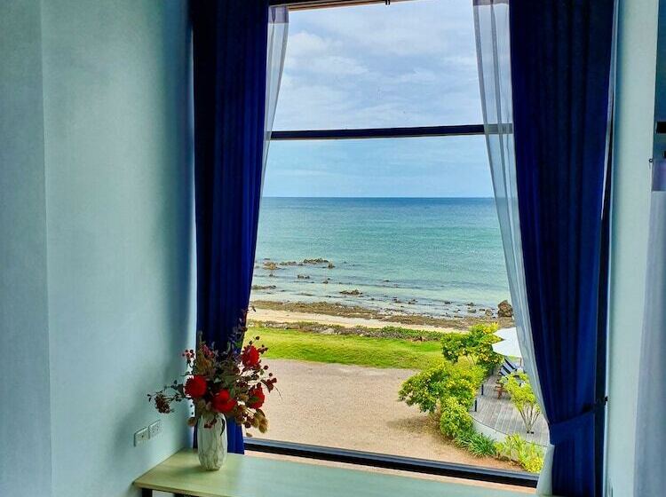 Hotel The Beach Resort & Residence   Sha Plus
