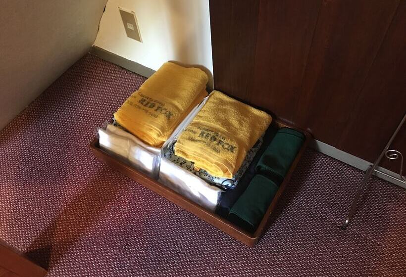 ペンション Country Hotel Red Fox