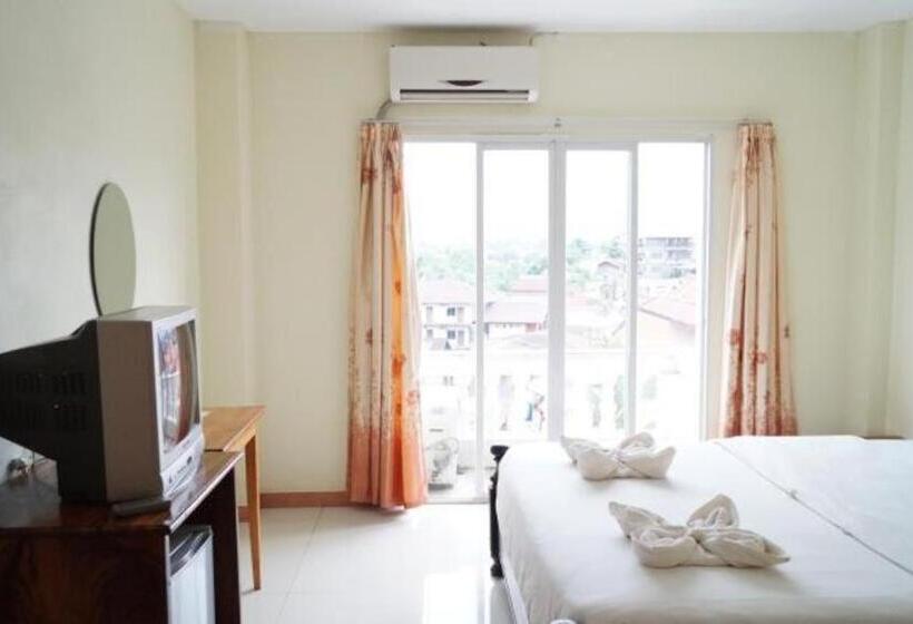 هتل Roung Nakhone Vang Vieng