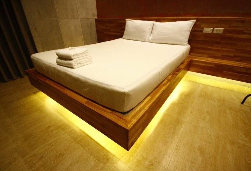 هتل Suanmaithara Resort