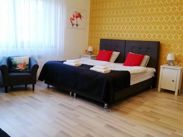 Пансион 7th Room Guest House