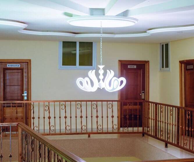 Sheilas Executive Hotel & Lodge