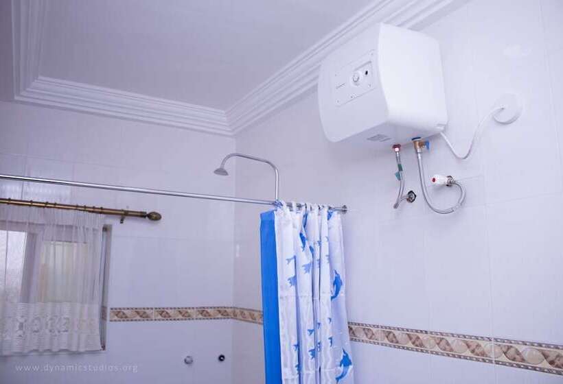 Sheilas Executive Hotel & Lodge