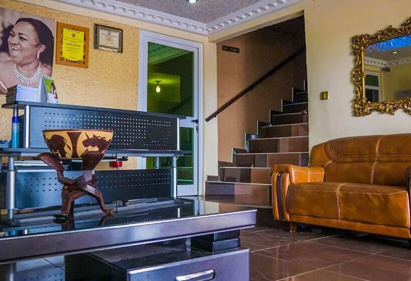 Sheilas Executive Hotel & Lodge