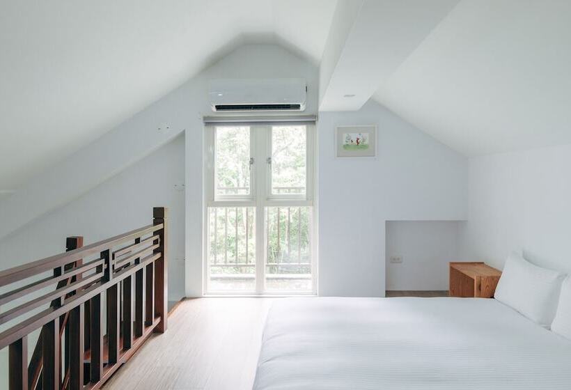 تختخواب و صبحانه Reindeer Miaoli Green Wave