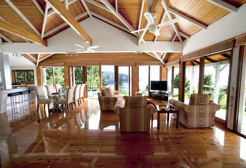 Forrester Court Clifftop Cottages