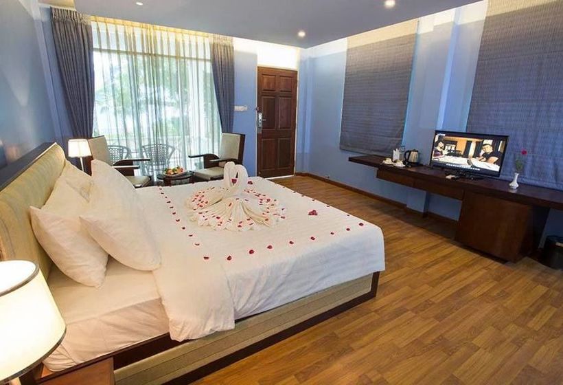 酒店 Azura Beach Resort