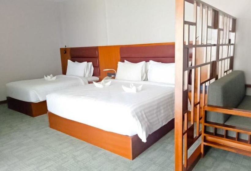 酒店 Azura Beach Resort