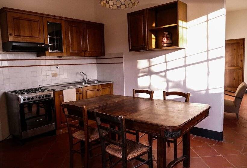فندق Bio Agriturismo La Ginestra