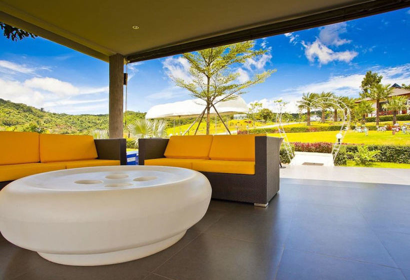 Hotel Chantara Valley Resort