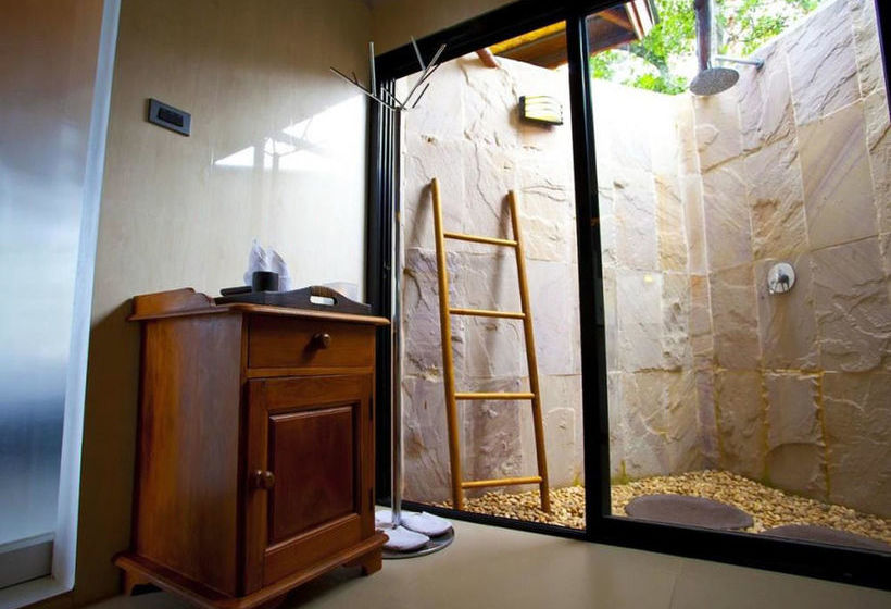 Hotel Chantara Valley Resort