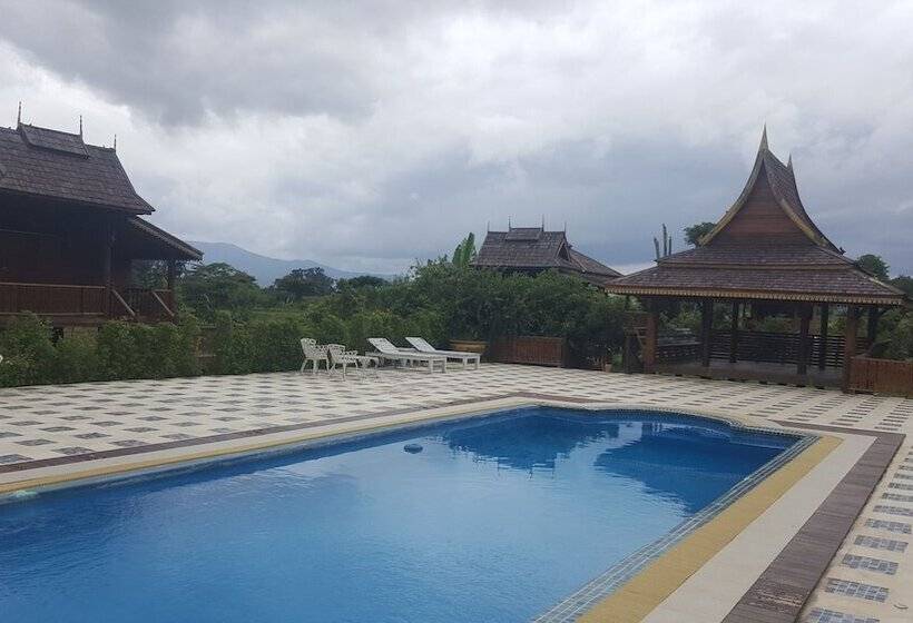 هتل Nakaraj Princess Chiang Khong