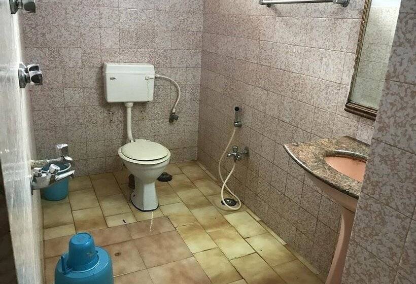 호텔 Room Maangta 335   Panaji