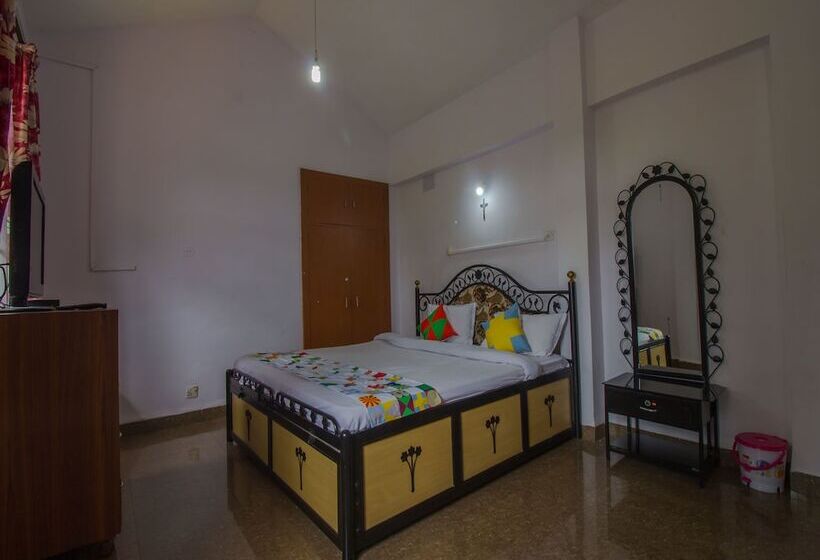 Oyo 16923 Home Graceful Studio