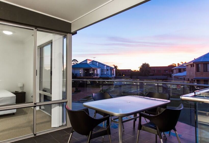 Reflections By Rockingham Apartments