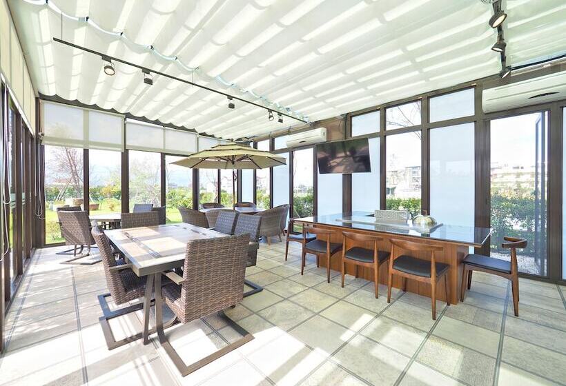 Sakura Bed And Breakfast