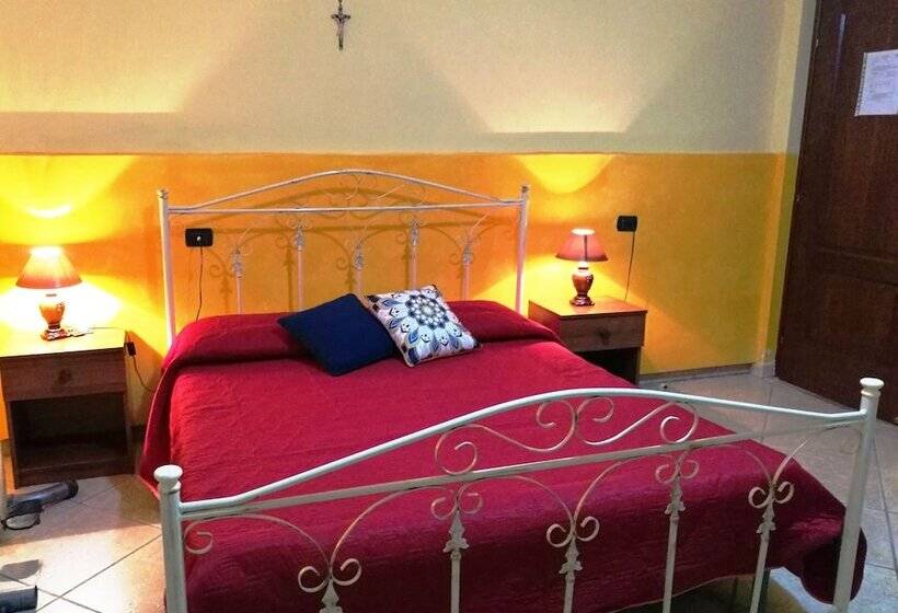 تختخواب و صبحانه Garden Inn
