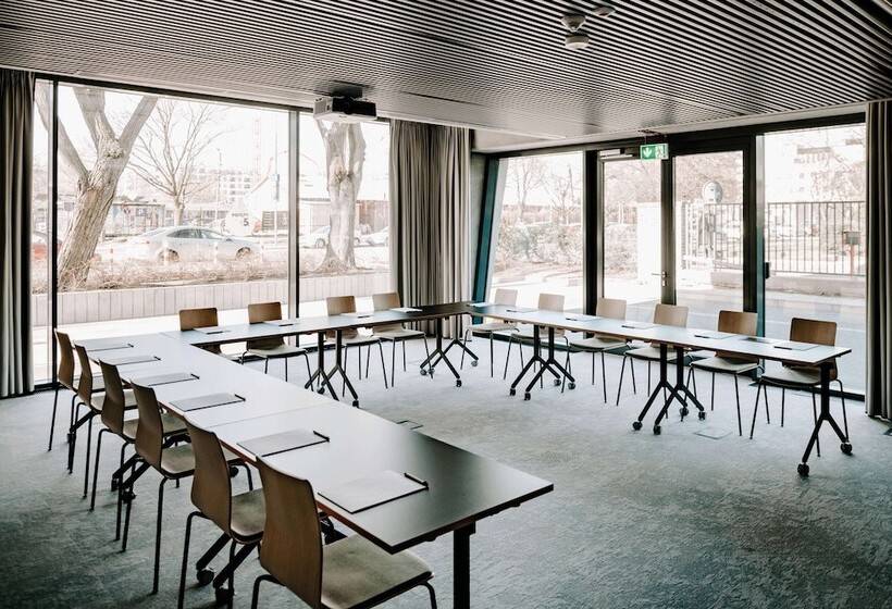 هتل Vienna House By Wyndham Mokotow Warsaw