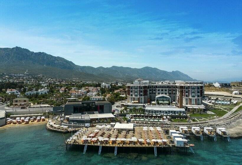 Kaya Palazzo Resort & Casino