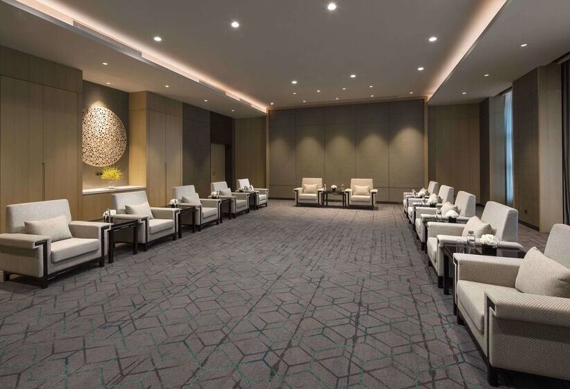 호텔 Doubletree By Hilton Qingdao Oriental Movie Metropolis