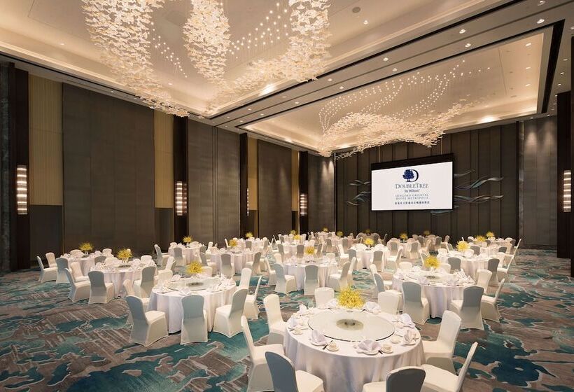 호텔 Doubletree By Hilton Qingdao Oriental Movie Metropolis