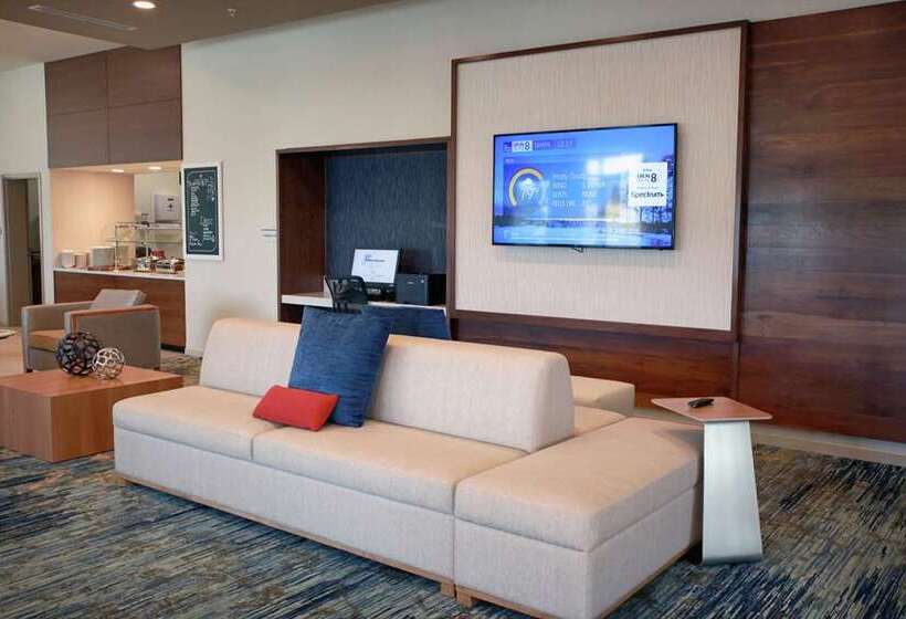 Отель Hilton Garden Inn Tampa Wesley Chapel, Fl