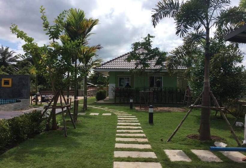 هتل Na Na Doo Homestay