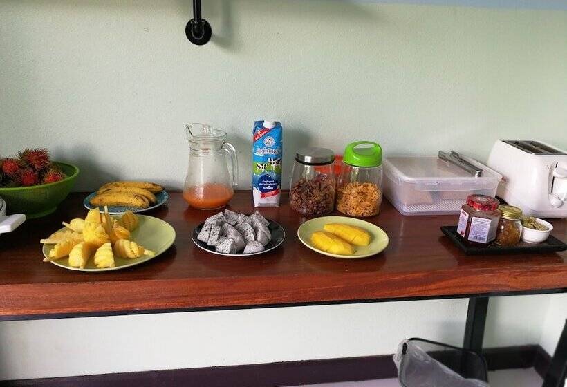 هتل Na Na Doo Homestay