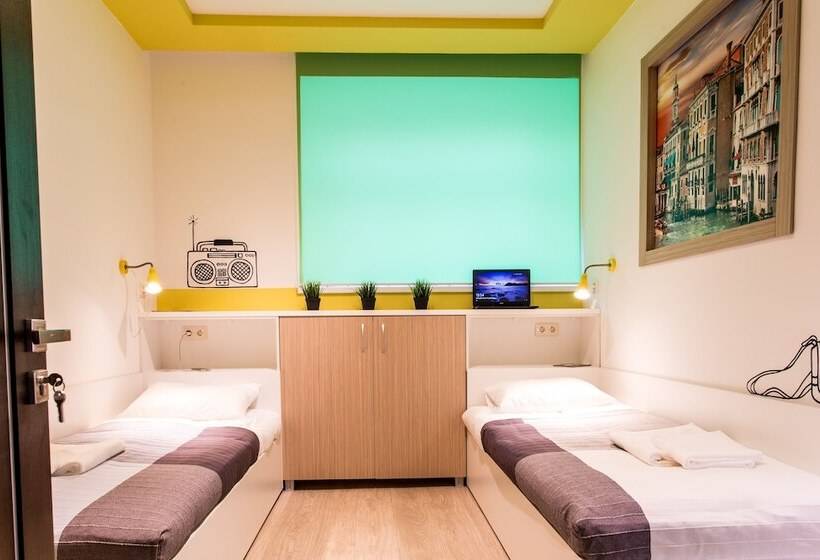 Podushkinn   Hostel