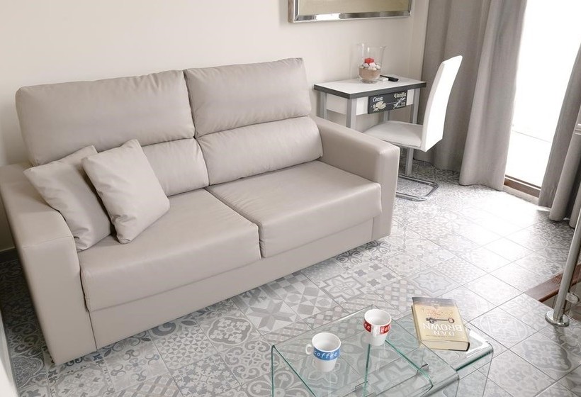 Apartamentos Mesones 3000