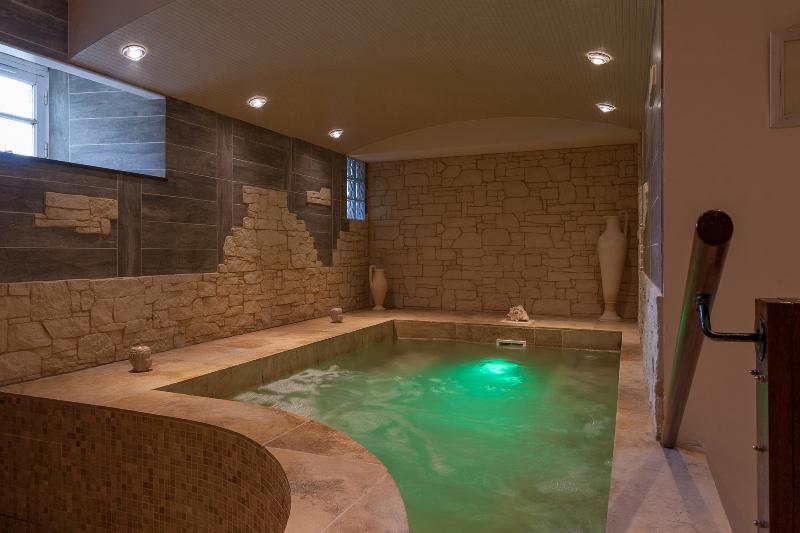 Отель Le Château De La Roque Logis Hôtels