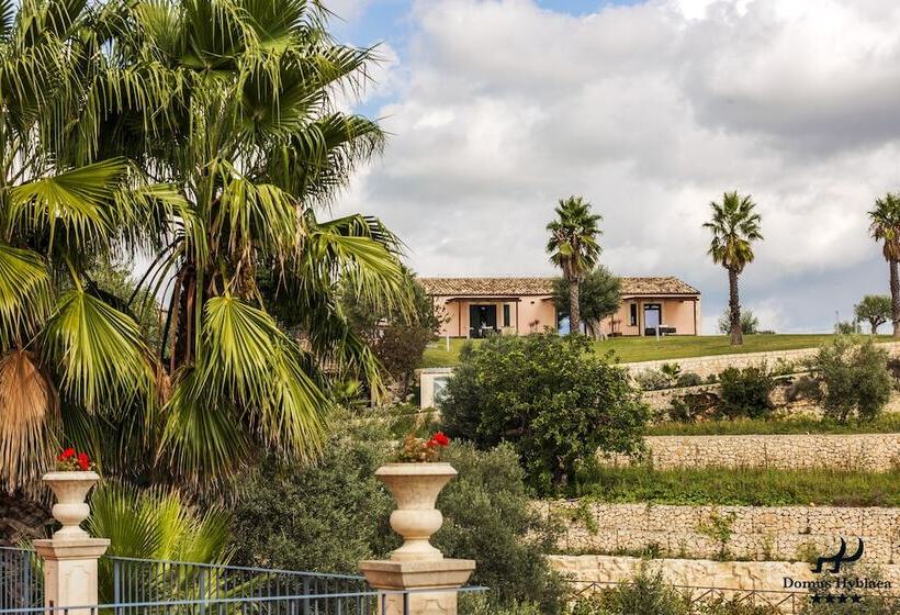هتل Domus Hyblaea Resort