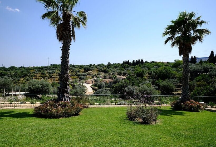 هتل Domus Hyblaea Resort