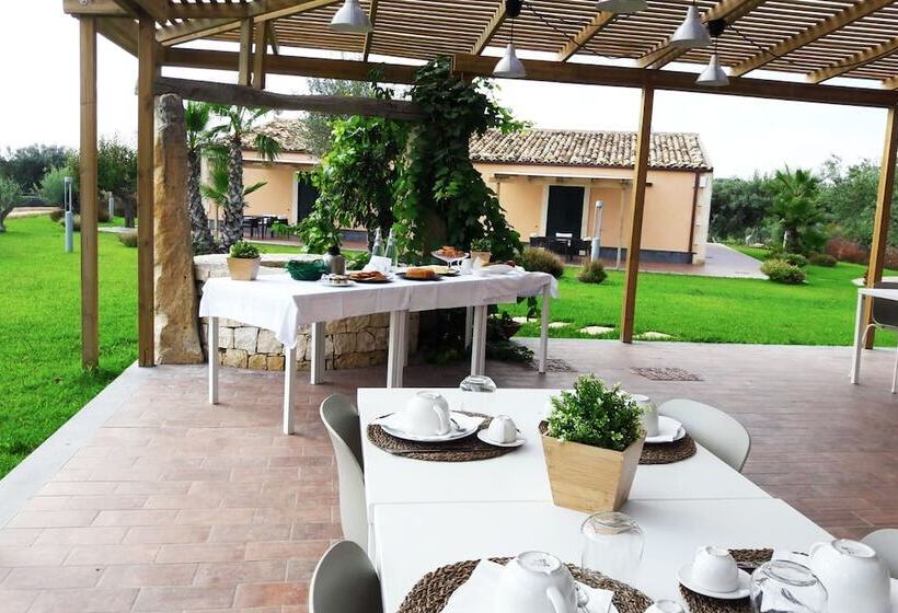 هتل Domus Hyblaea Resort