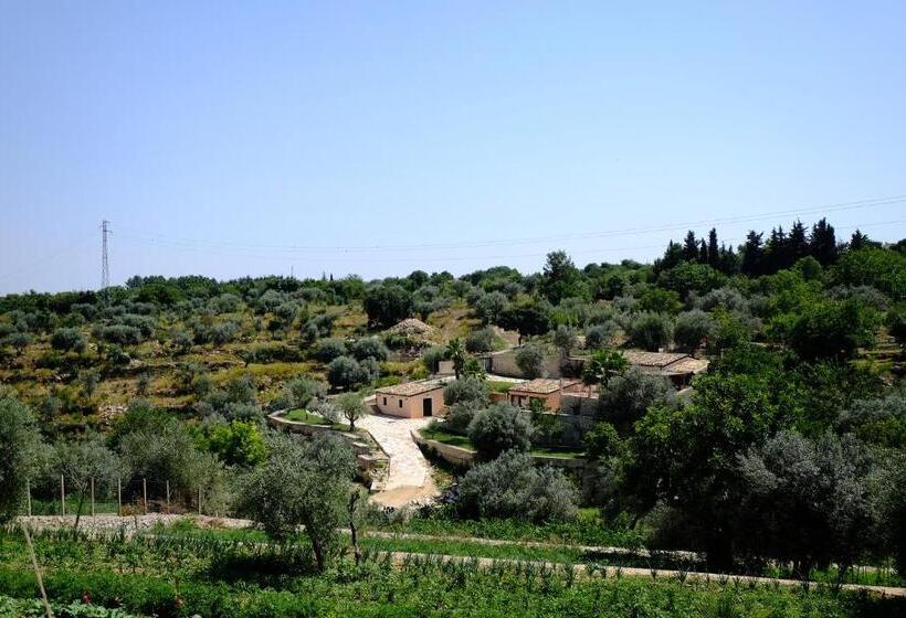 هتل Domus Hyblaea Resort