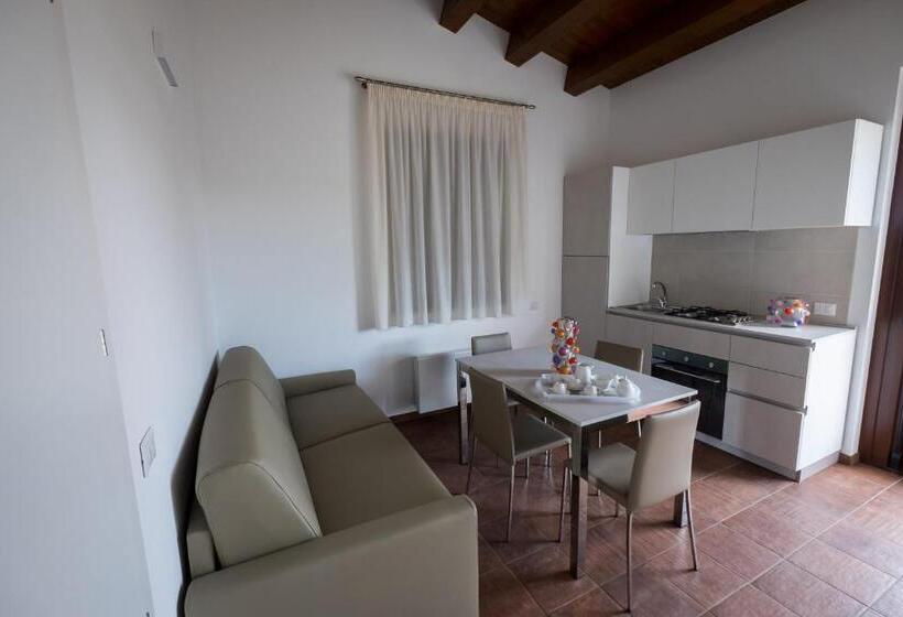 هتل Domus Hyblaea Resort