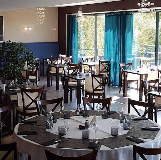 בית מלון כפרי Logis Le Cadusia