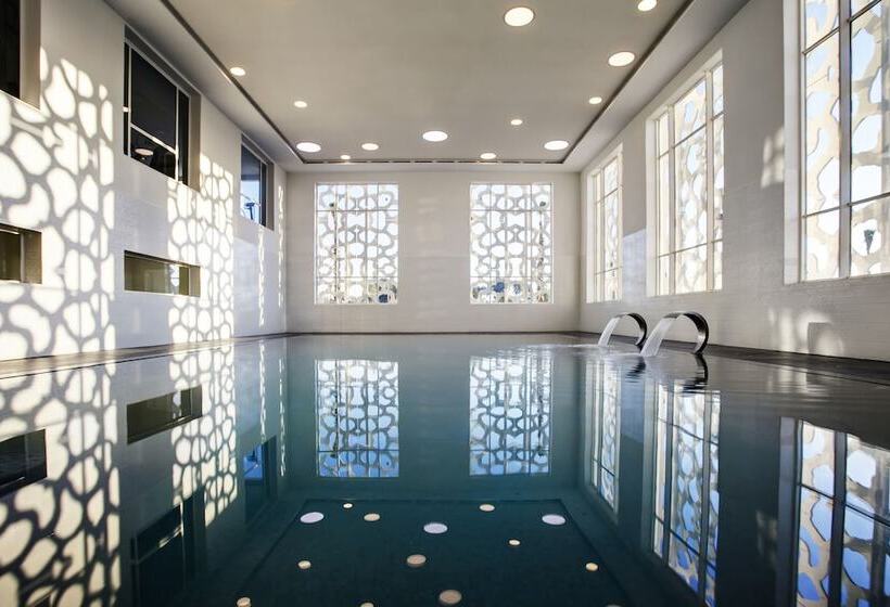 هتل The View Bouznika