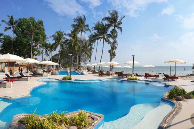 فندق Villa Chacha Krabi Beachfront Resort