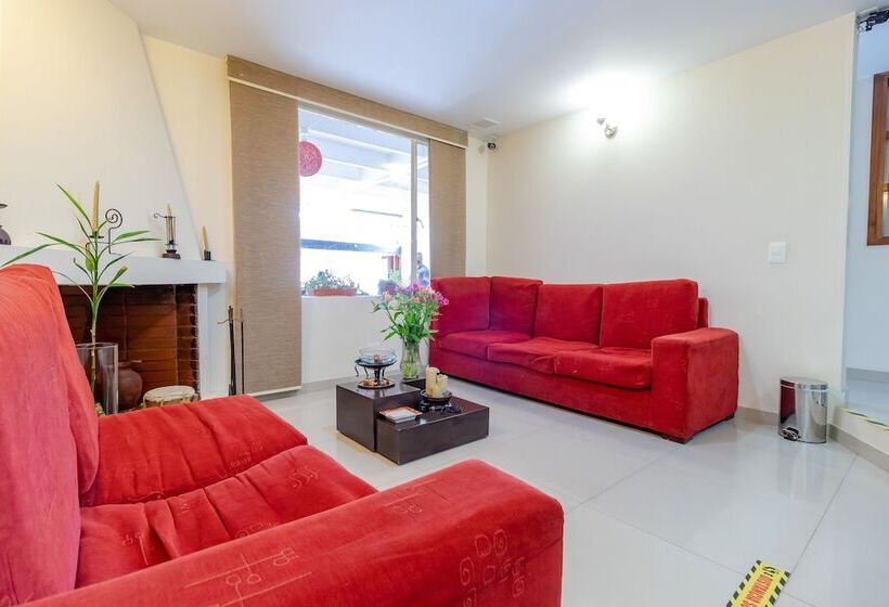 هتل Ayenda Nabusimake