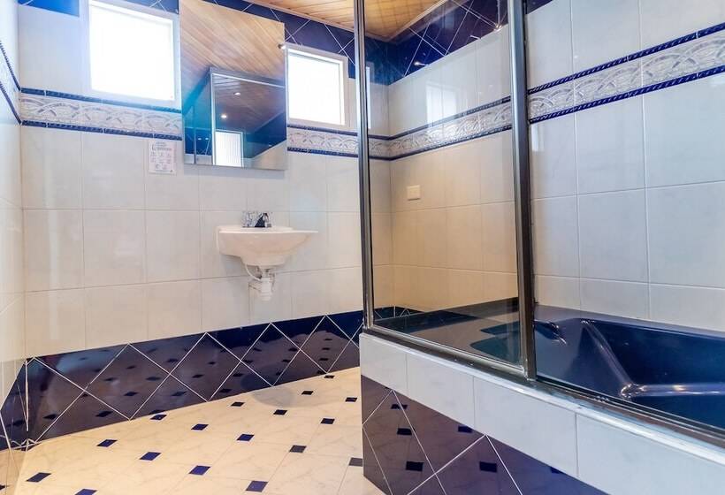 هتل Ayenda Nabusimake